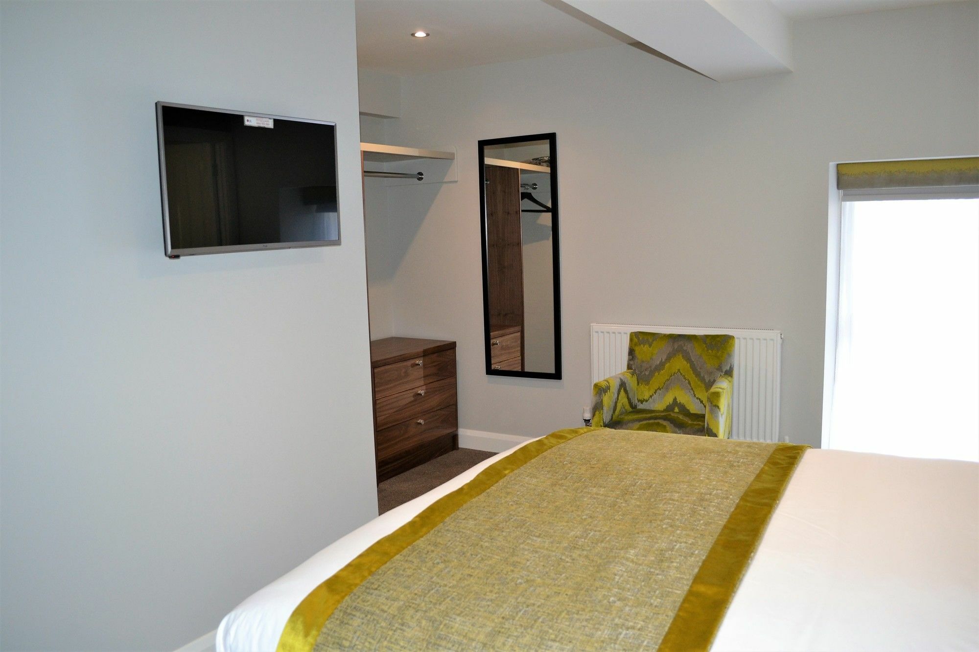 New Park Hotel Carmarthen Bagian luar foto