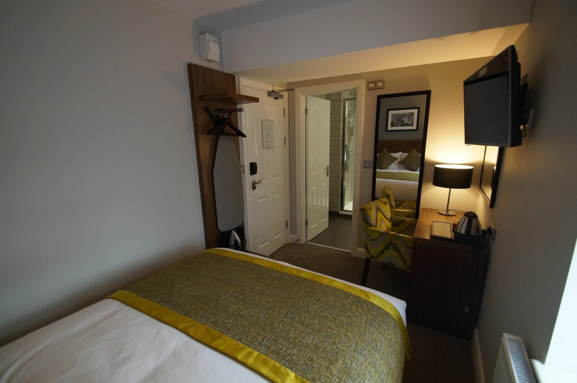 New Park Hotel Carmarthen Bagian luar foto